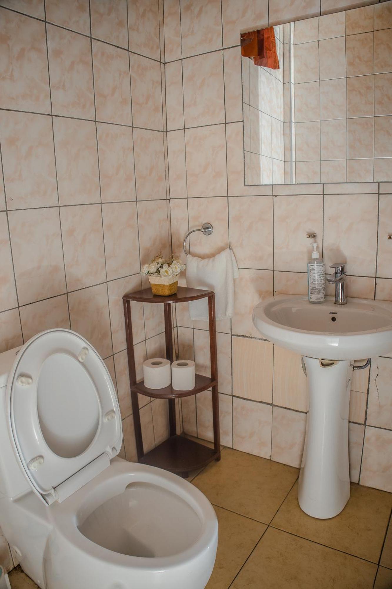 Stadium Hotel Кумасі Екстер'єр фото